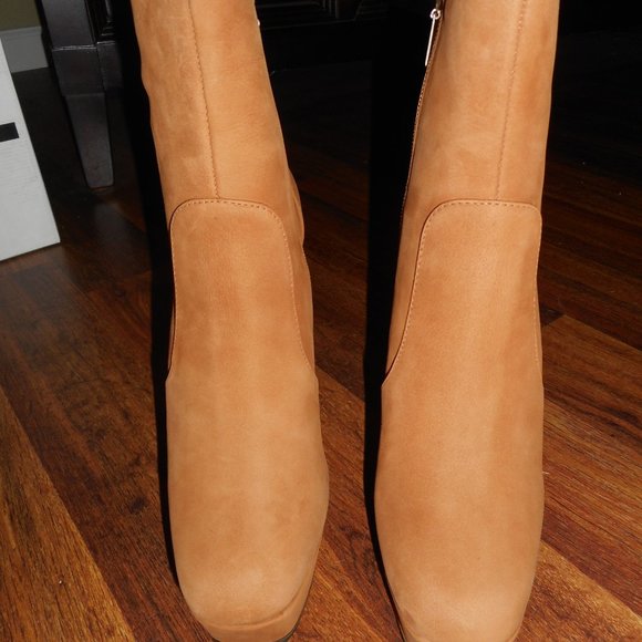 NIB Schutz Platform Nubuck leather boots, 7.5 - Picture 8 of 10